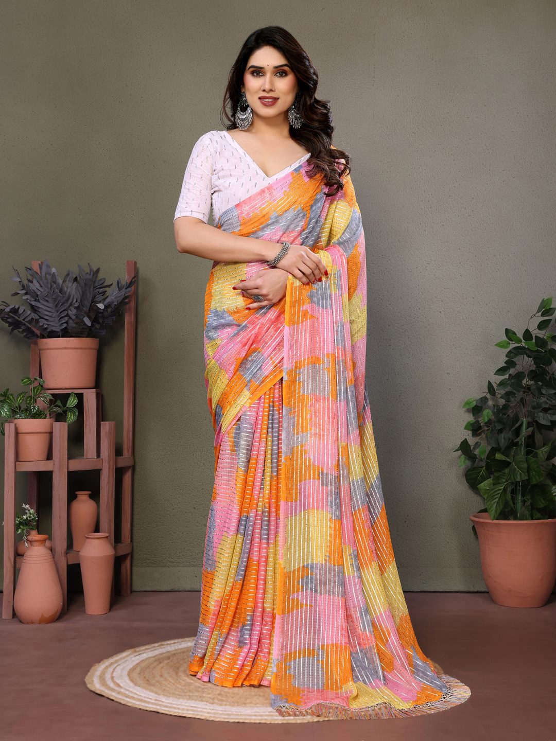 

VILLAGIUS Colourblocked Striped Pure Georgette Saree, Pink