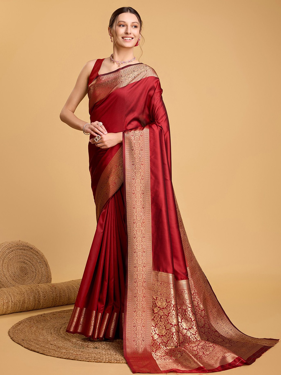 

Munir Zari Silk Blend Banarasi Saree With Jari woven design Border With Rich Pallu, Red