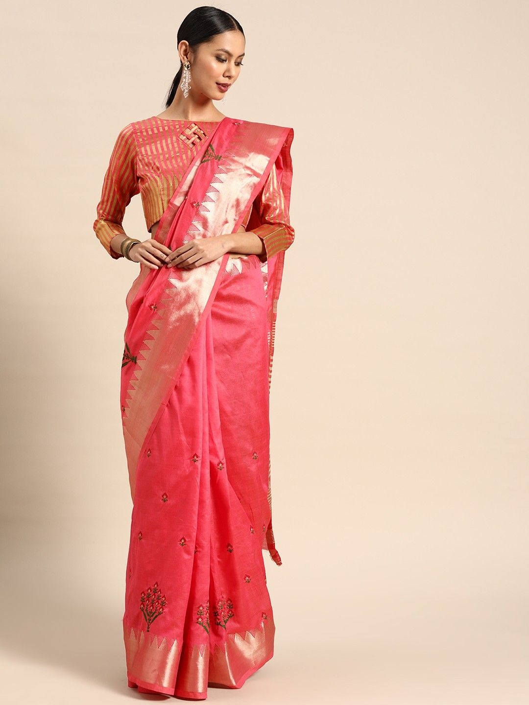 

KAVINDI Floral Embroidered Zari Saree With Blouse Piece, Pink