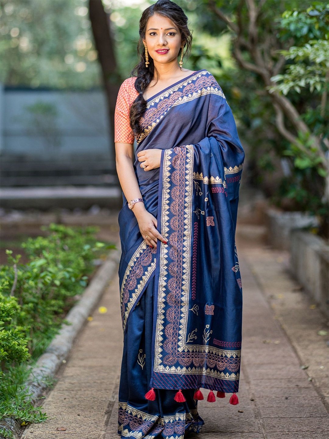 

Prasam Ethnic Motifs Silk Cotton Block Print Saree, Blue