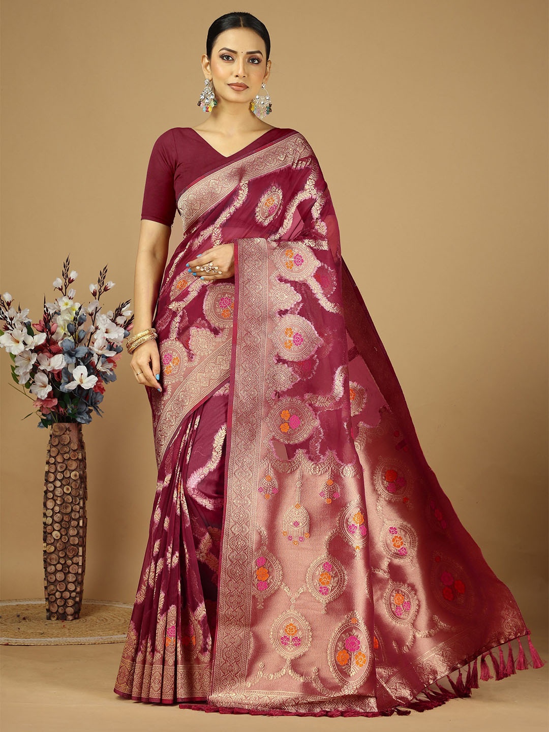 

KAYOMMI Ethnic Motifs Woven Design Organza Banarasi Saree, Maroon