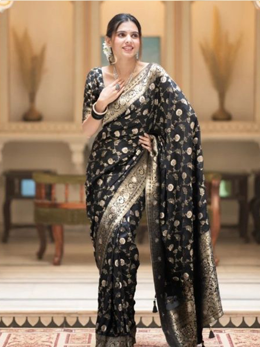 

ZILVIRA Ethnic Motifs Zari Designer Banarasi Saree, Black