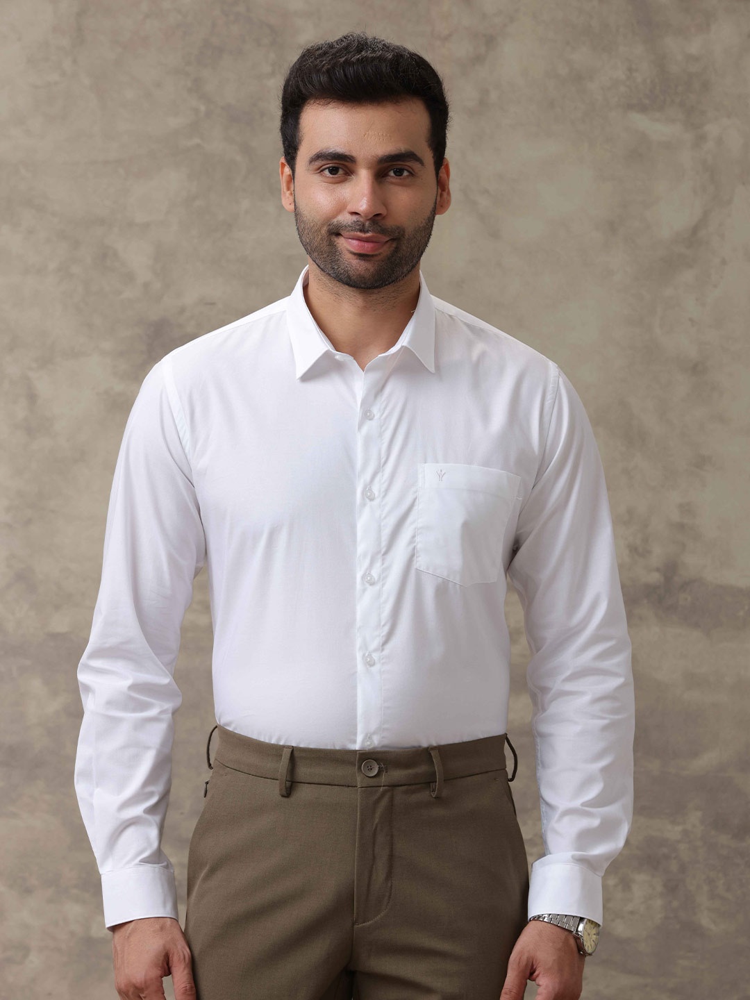 

Ramraj Men Standard Fit Spread Collar Solid Cotton Formal Shirt, White