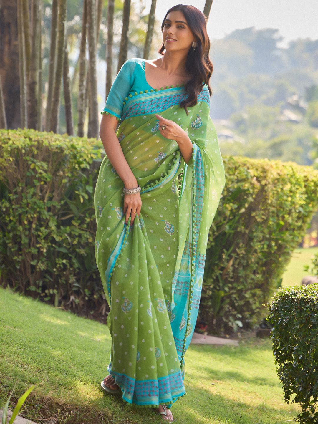 

Anouk Ethnic Motifs Printed Saree, Green