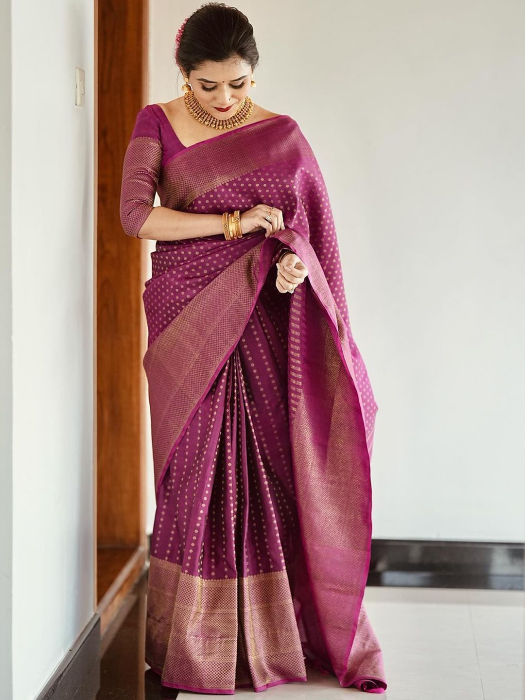 

Fabdeal Woven Design Zari Kanjeevaram Saree, Purple