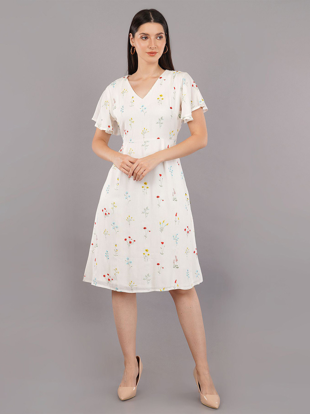 

Avaasa Buy Shruthi Women Floral Printed Liva Fit & Flare Dress, White
