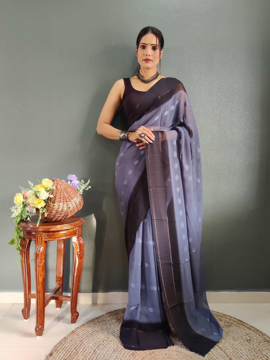 

DIVASTRI Floral Satin Ready to Wear Jamdani Saree, Blue