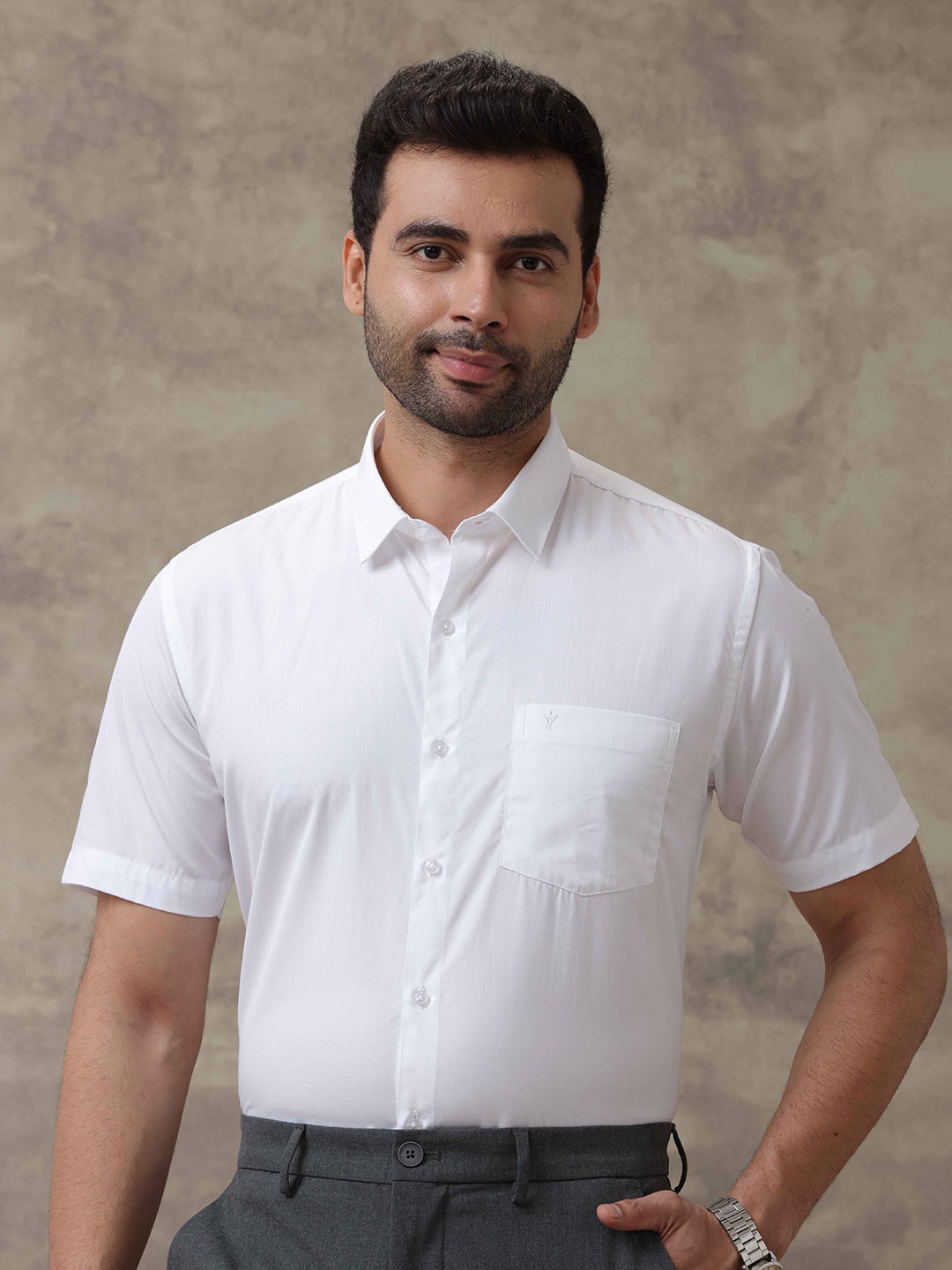 

Ramraj Men Standard Fit Spread Collar Solid Cotton Formal Shirt, White