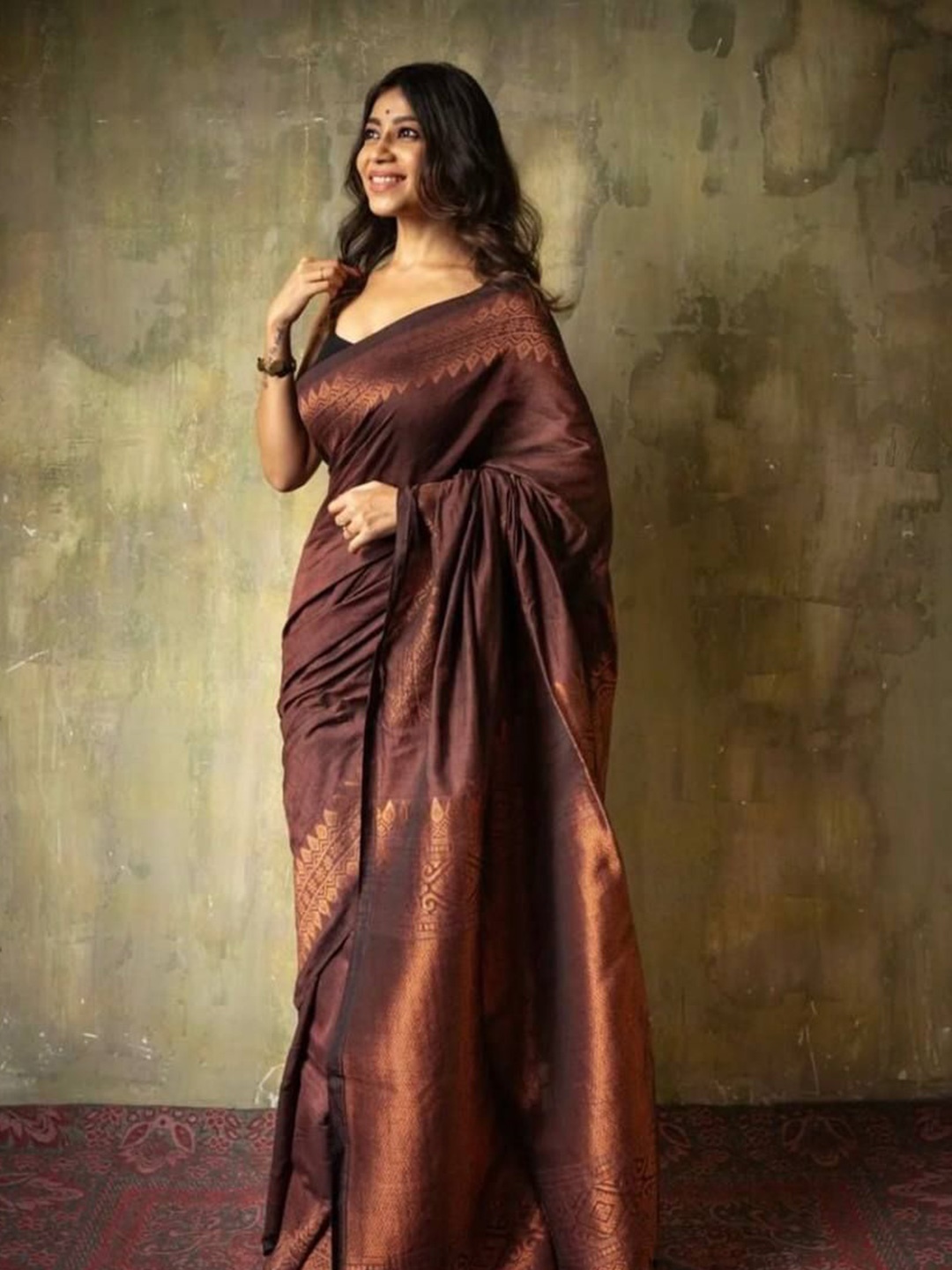 

KALINI Woven Design Zari Banarasi Saree, Brown