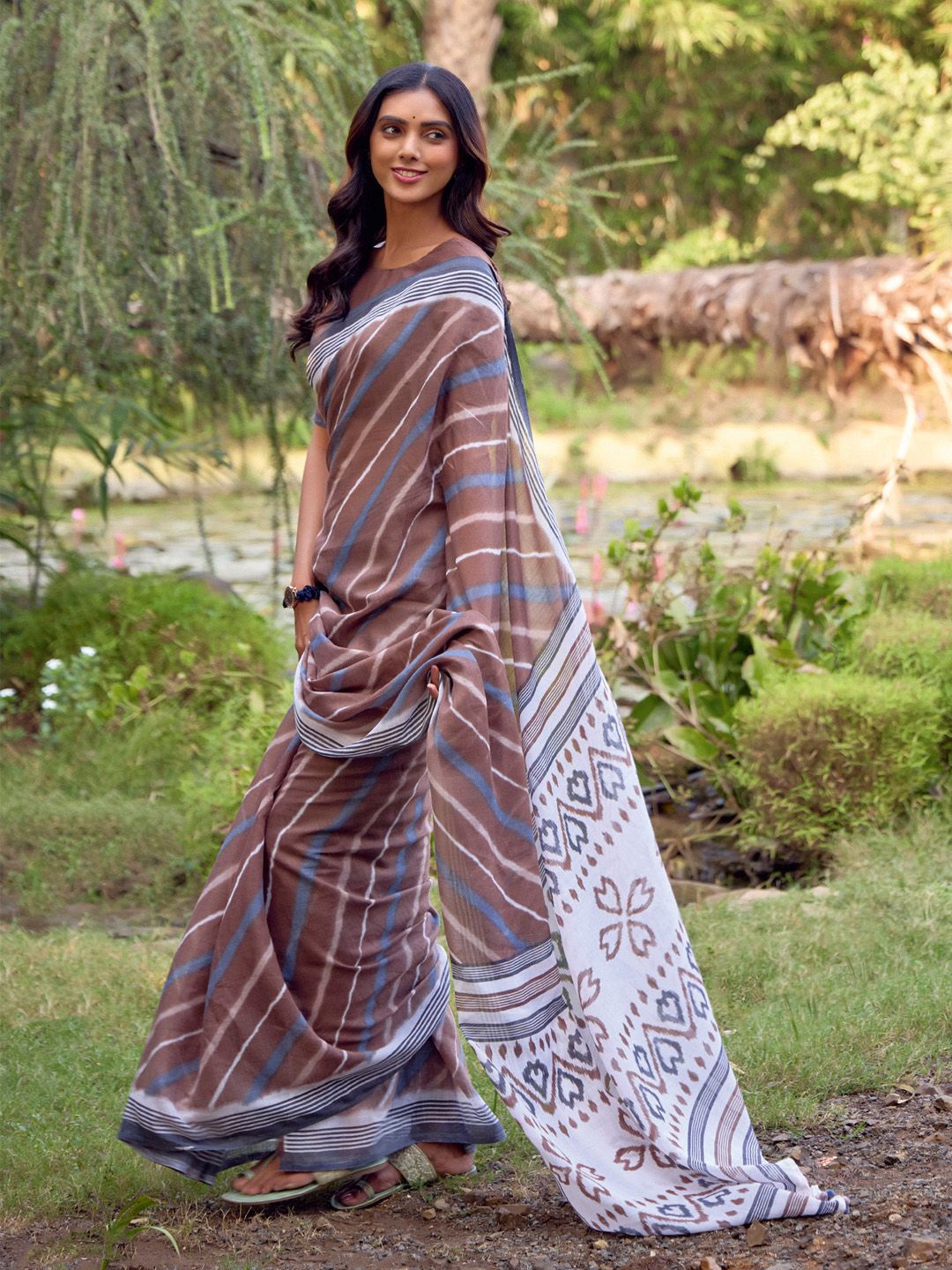 

Anouk Leheriya Printed Saree With Blouse Piece, Brown
