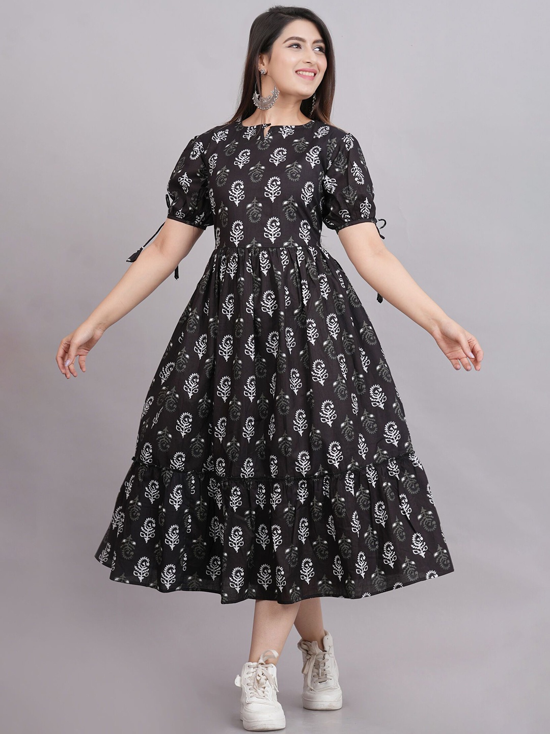 

SITA FASHION HUB Women Printed Pure Cotton Anarkali Kurti, Black