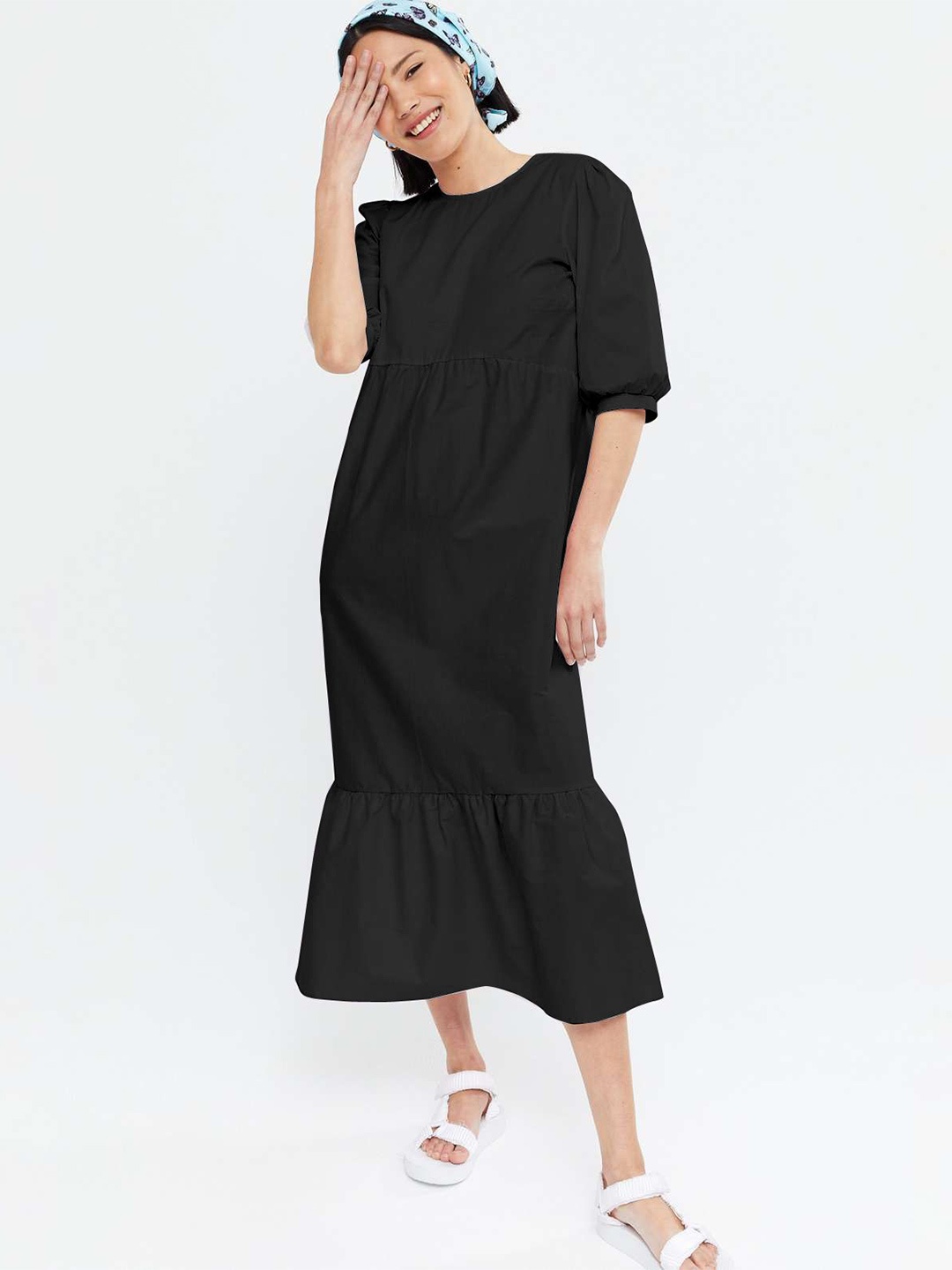 

Krunal Raiyani Women Round Neck Fit & Flare Dress, Black