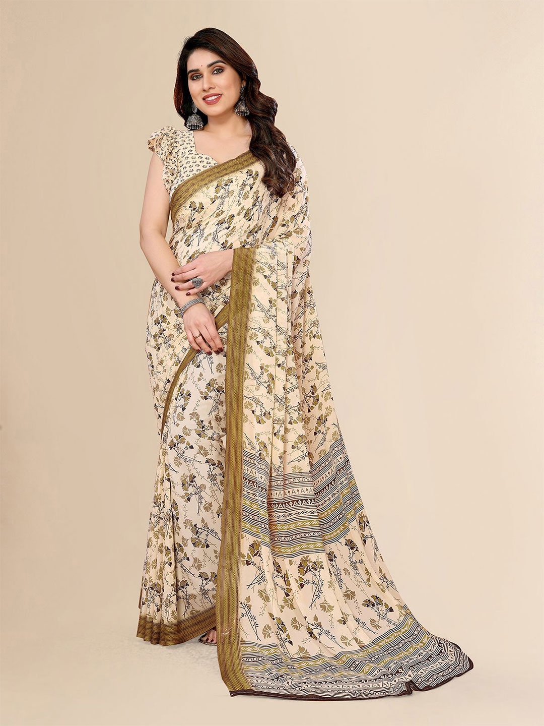 

Moda Rapido Floral Poly Georgette Saree, Cream