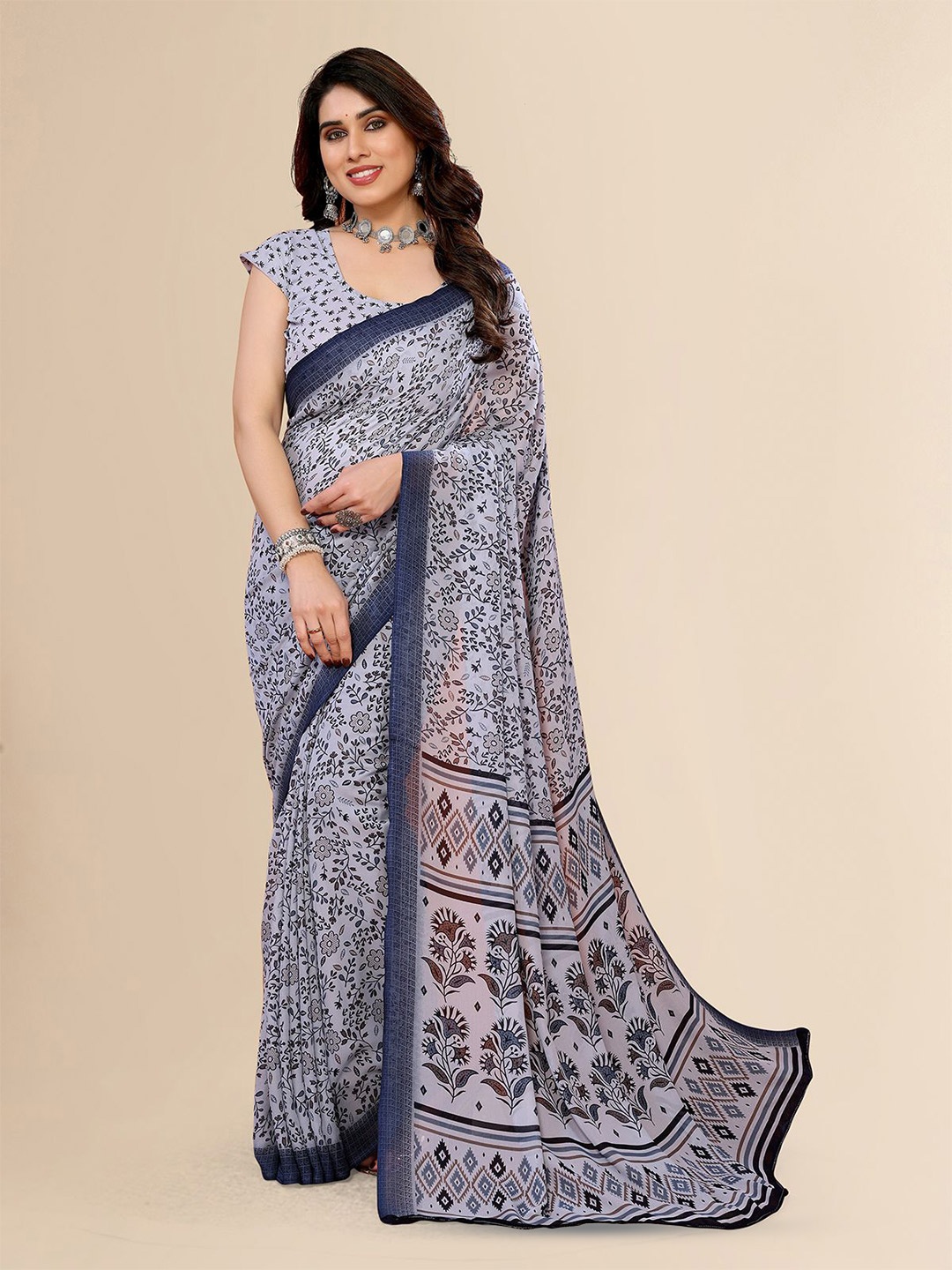 

Moda Rapido Floral Printed Saree, Grey