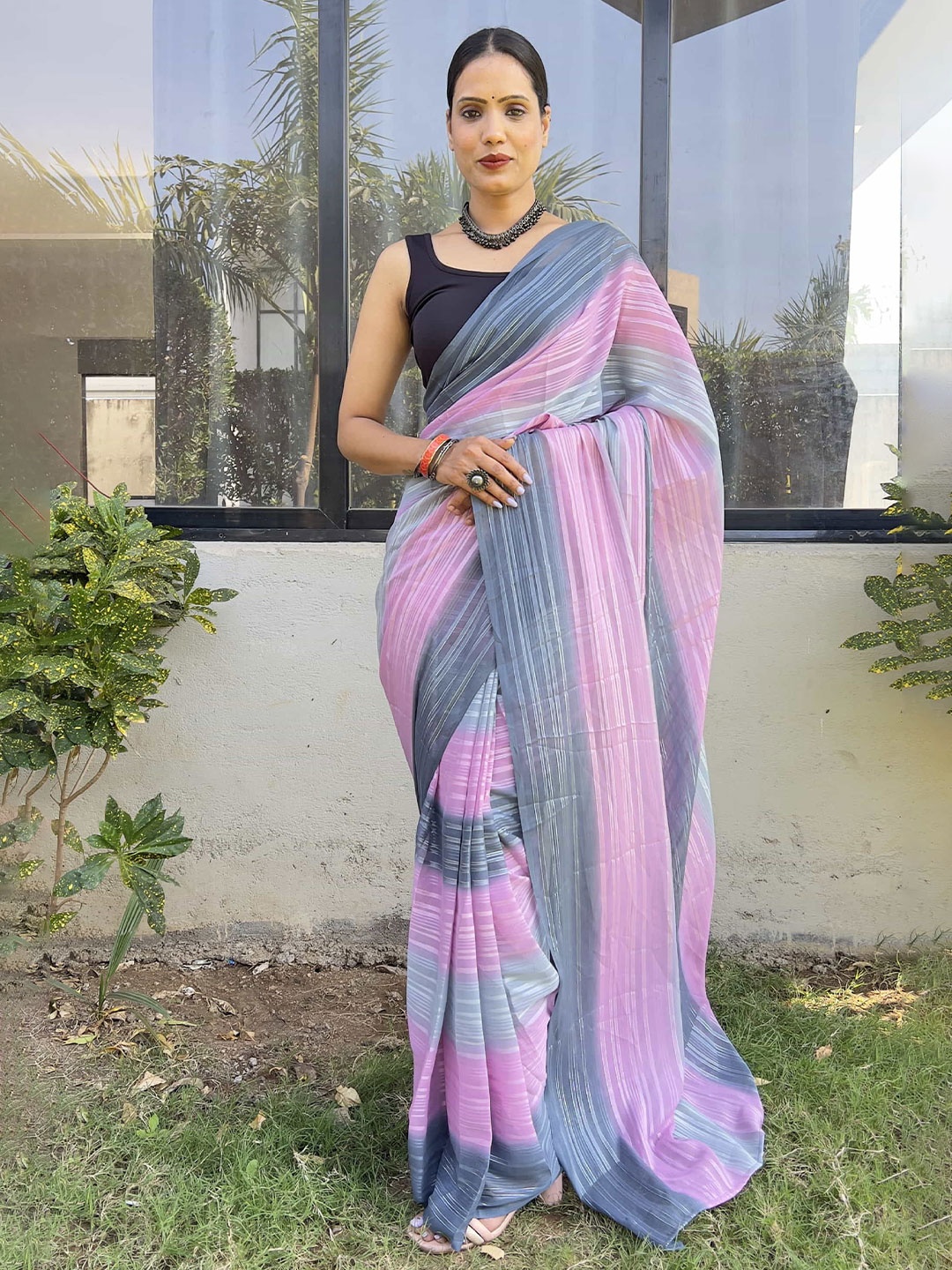 

DIVASTRI Leheriya Pure Chiffon Ready to Wear Jamdani Saree, Purple