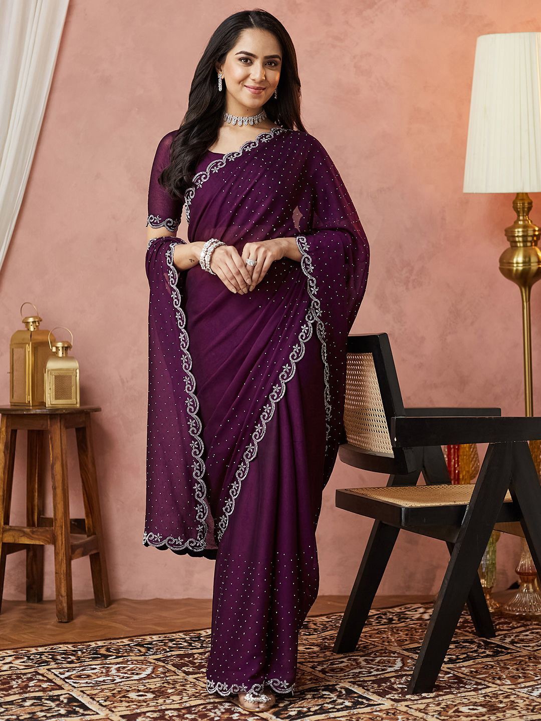 

Satrani Women Embellished Embroidered Pure Georgette Saree, Magenta