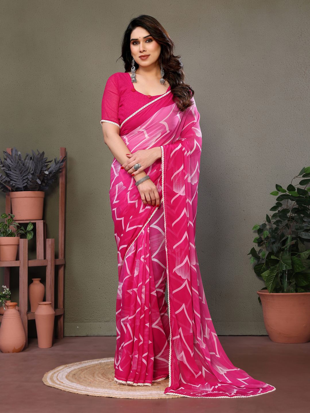 

VILLAGIUS Embroidered Pure Georgette Saree, Pink