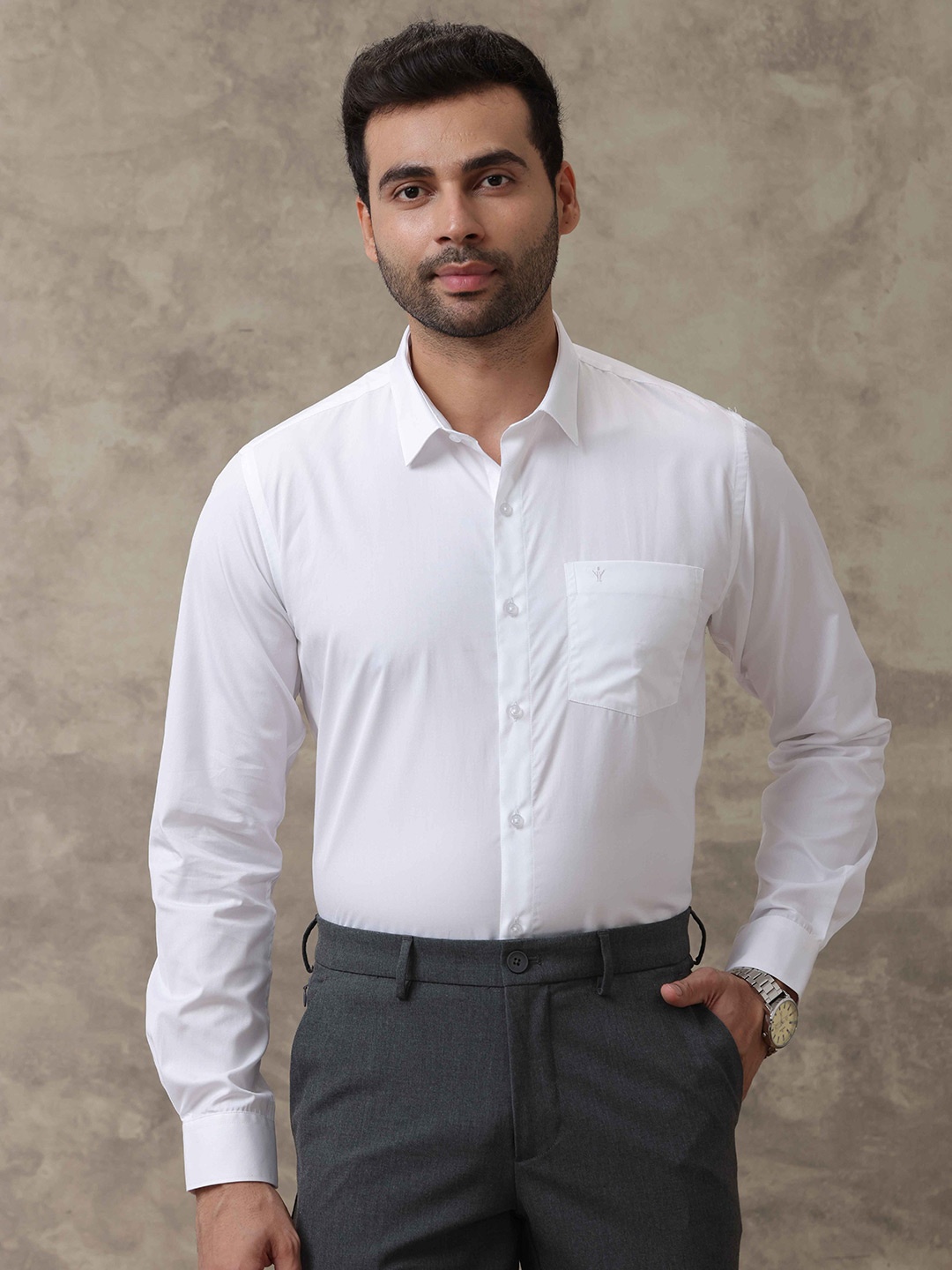 

Ramraj Men Standard Fit Spread Collar Solid Cotton Formal Shirt, White