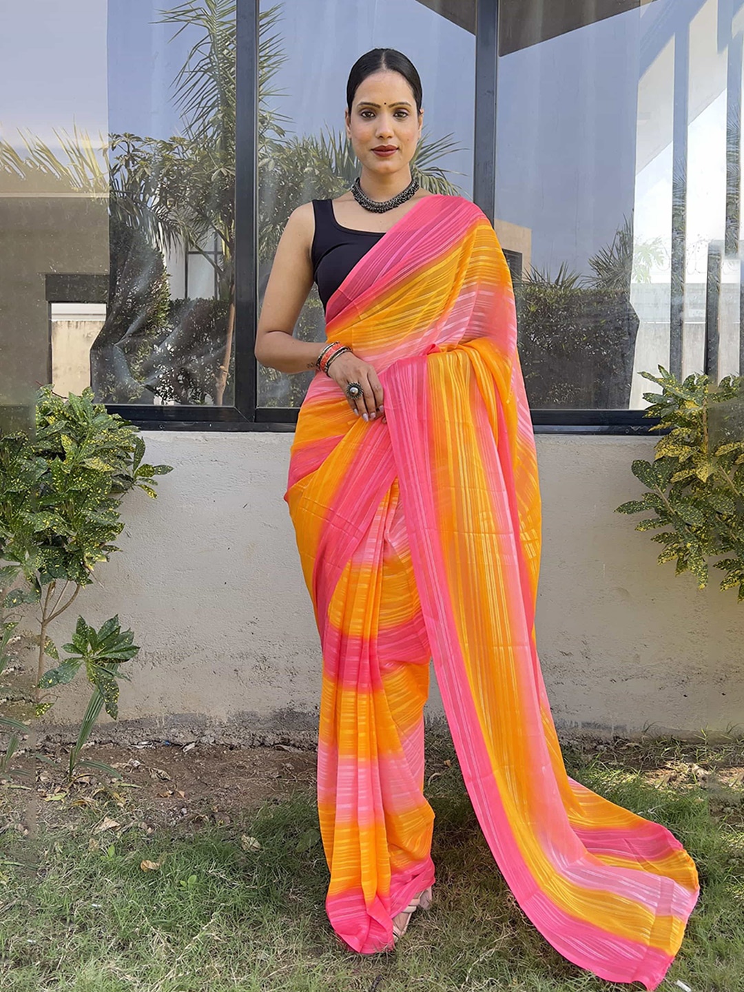 

DIVASTRI Leheriya Pure Chiffon Ready to Wear Jamdani Saree, Yellow