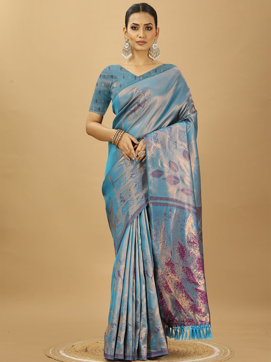 

KAYOMMI Floral Kanjeevaram Saree, Blue