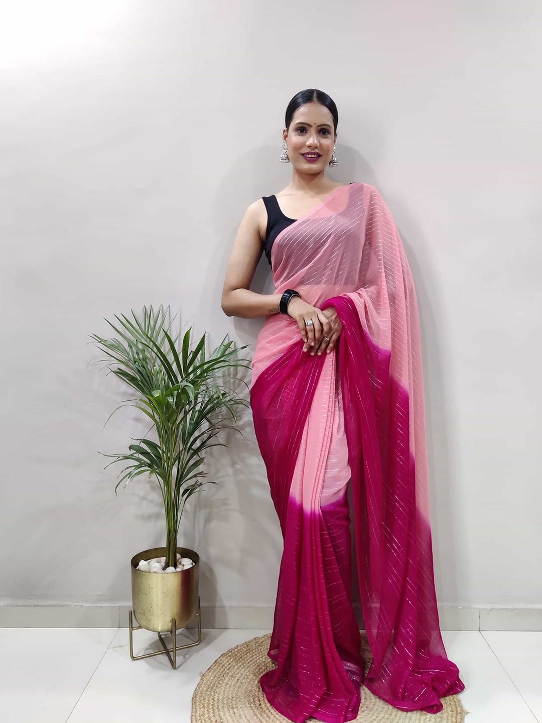 

DIVASTRI Striped Pure Chiffon Ready to Wear Saree, Pink