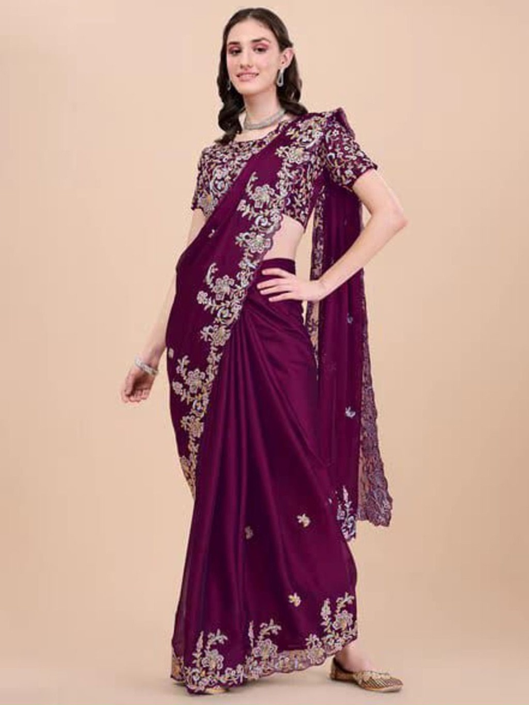 

Anouk Floral Embroidered Saree, Maroon