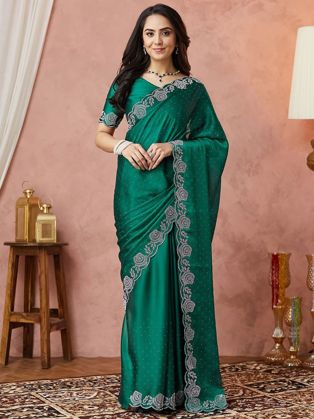 

Satrani Women Embellished Pure Georgette Saree, Green