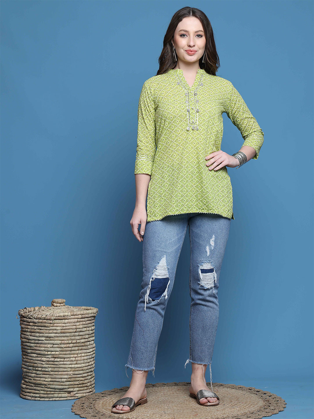 

Roly Poly Geometric Printed Pure Cotton Kurti, Green