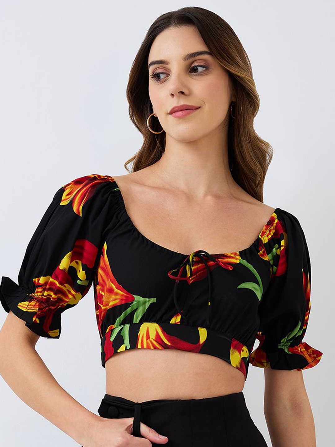 

HERE&NOW Women Floral Printed Puff Sleeve Crepe Crop Top, Black