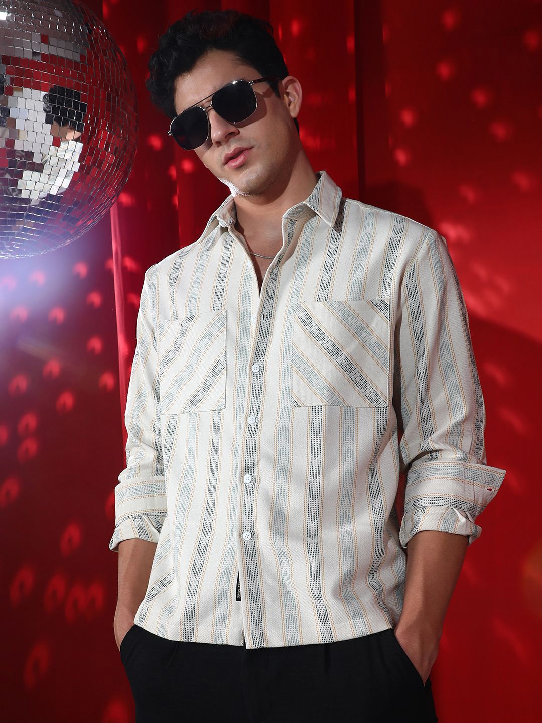 

Campus Sutra Men Comfort Fit Spread Collar Textured Casual Shirt, White