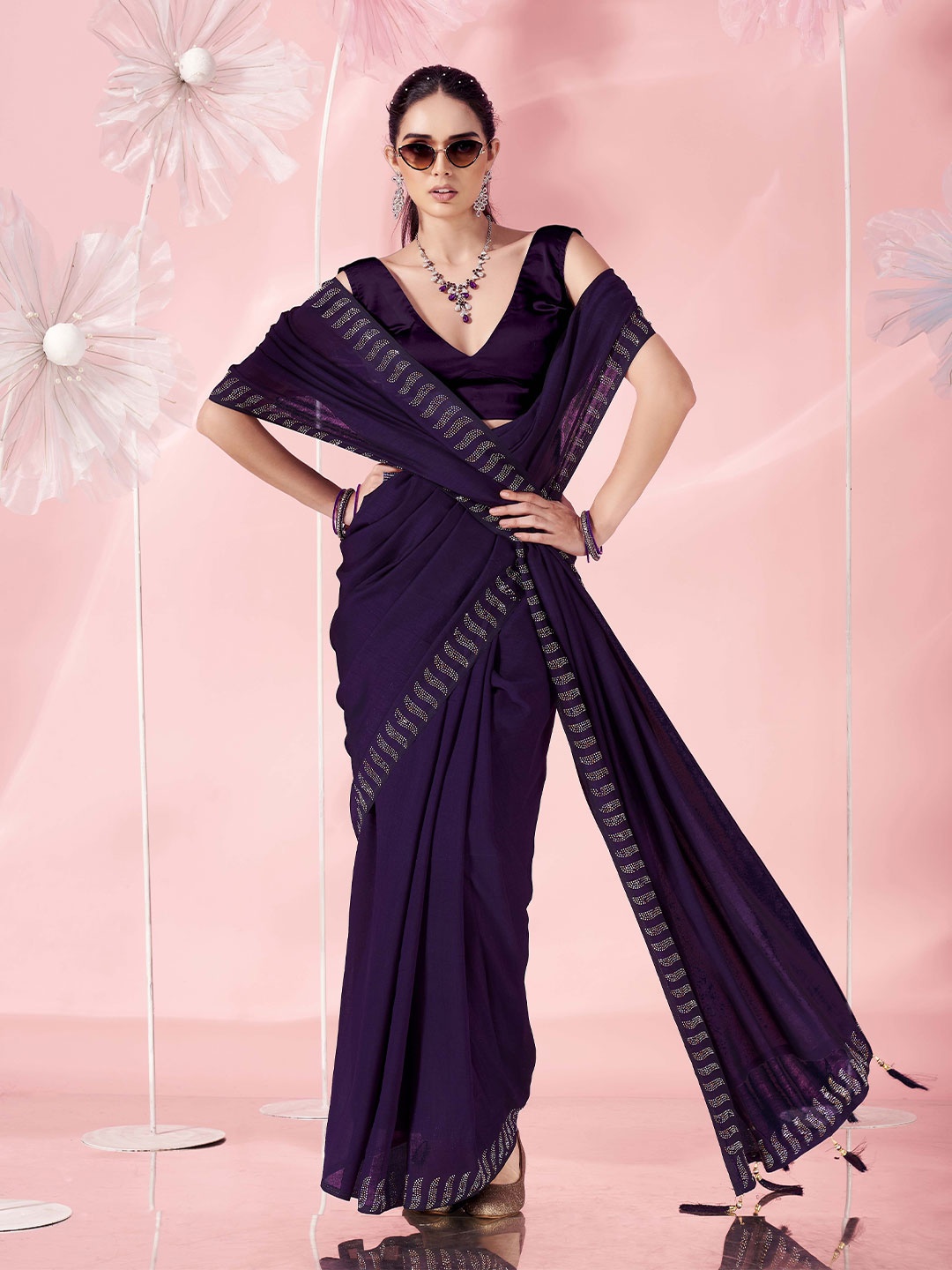 

Tikhi Imli Women Beads and Stones Saree, Violet