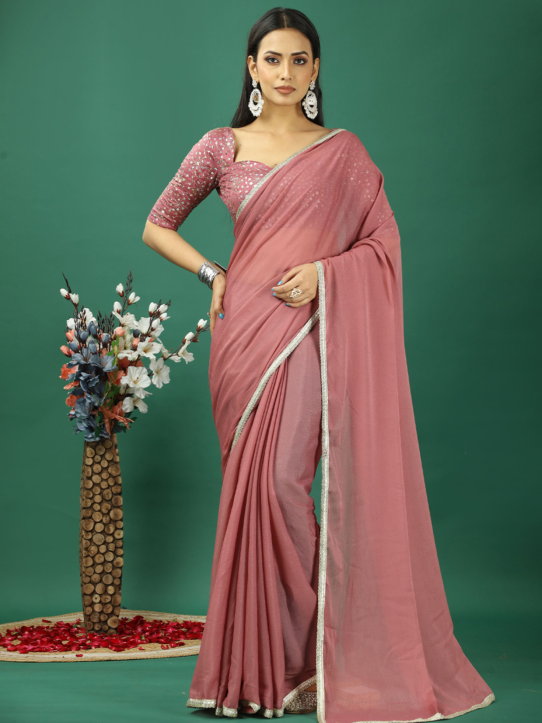 

KAYOMMI Women Satin Banarasi Saree, Peach