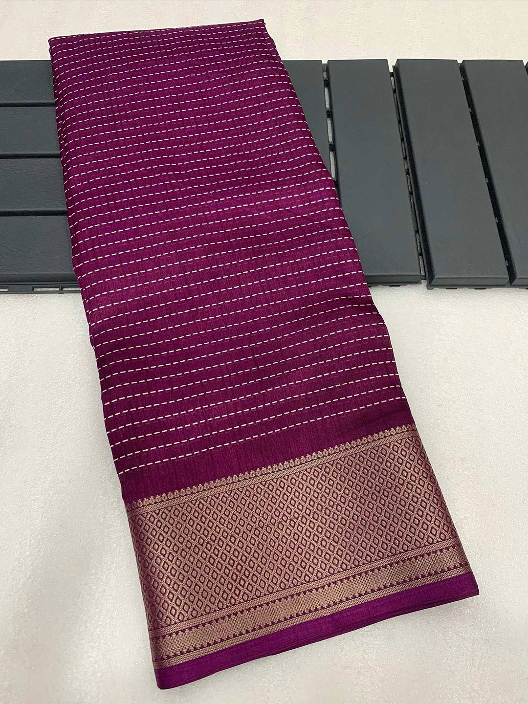 

Peachmode Woven Design Striped Zari Saree, Purple