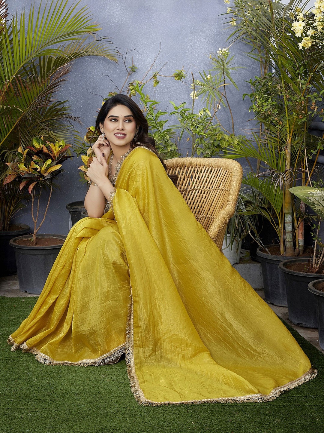 

Ambuja International Pure Silk Zari Saree, Yellow