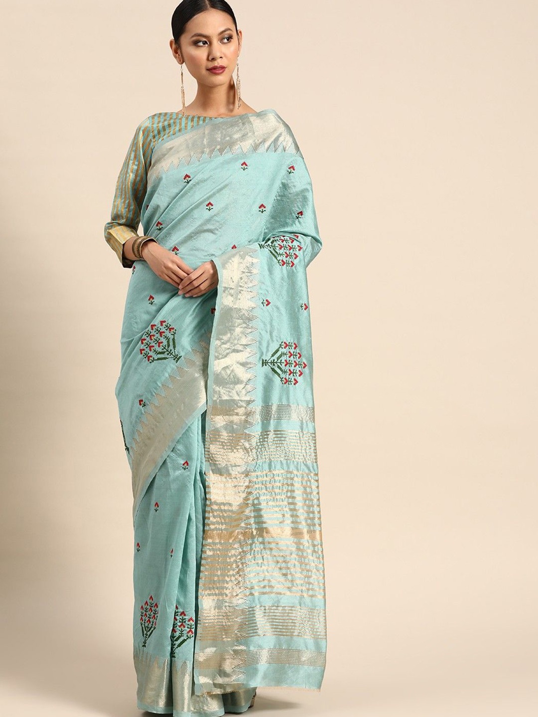 

KAVINDI Floral Embroidered Silk Cotton Saree, Blue