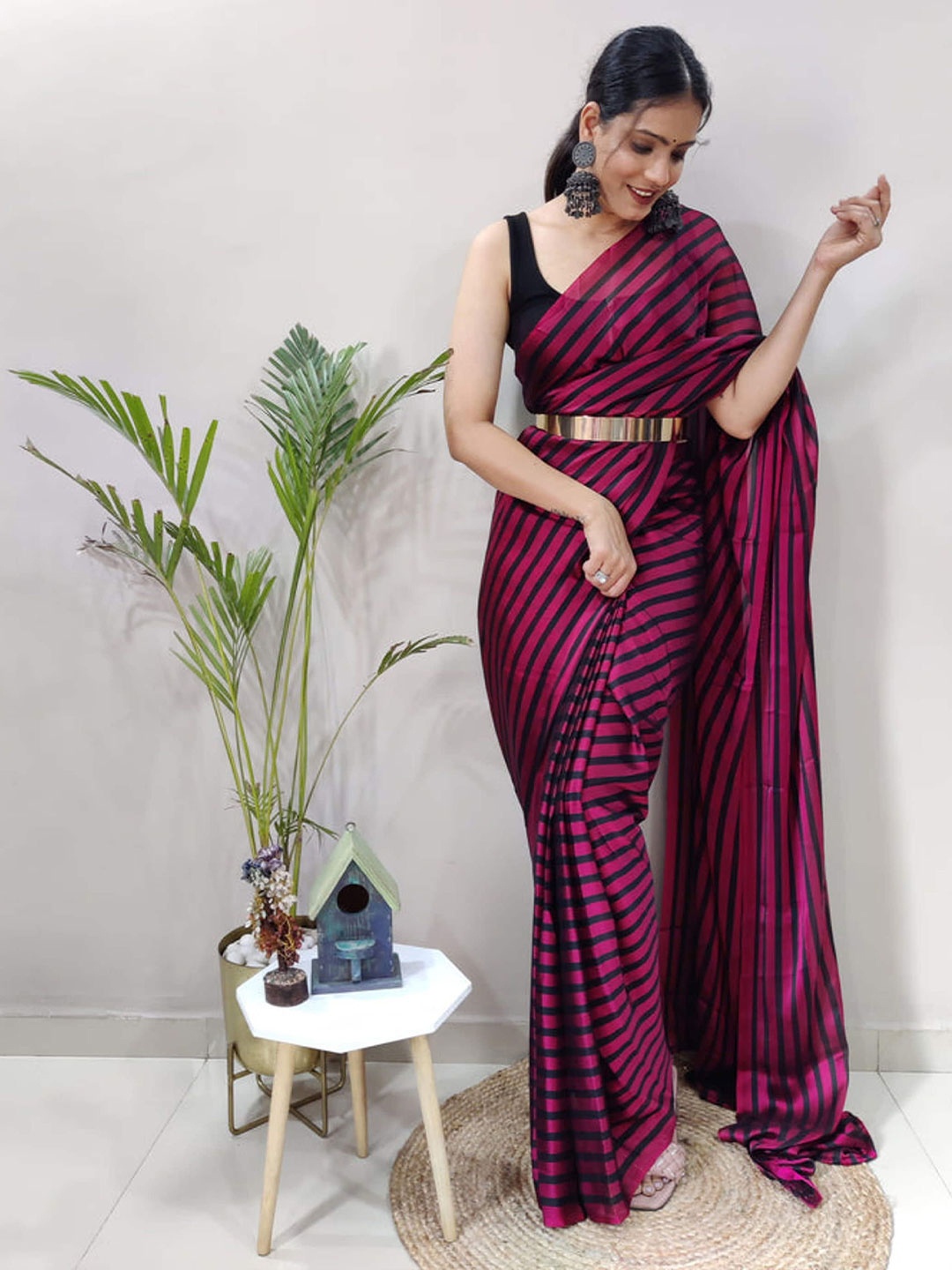 

DIVASTRI Leheriya Ready to Wear Jamdani Saree, Pink