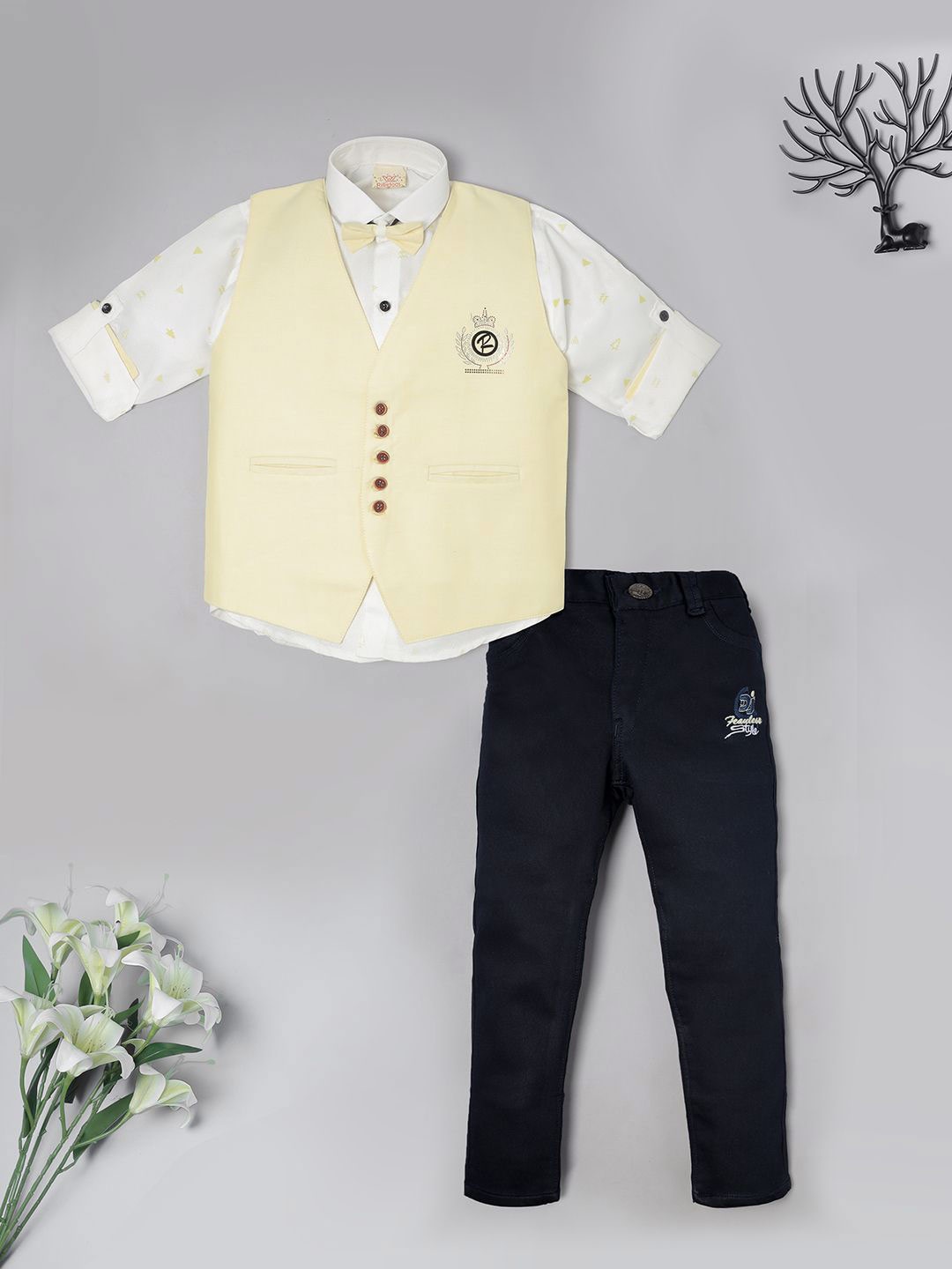 

Ridokidz Boys Printed Collarless Long Sleeves 3 Piece Suits, Yellow