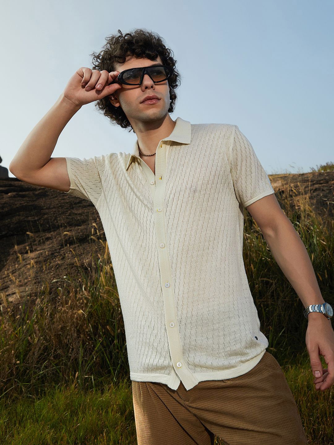 

Campus Sutra Men Comfort Fit Spread Collar Textured Cotton Casual Shirt, Off white