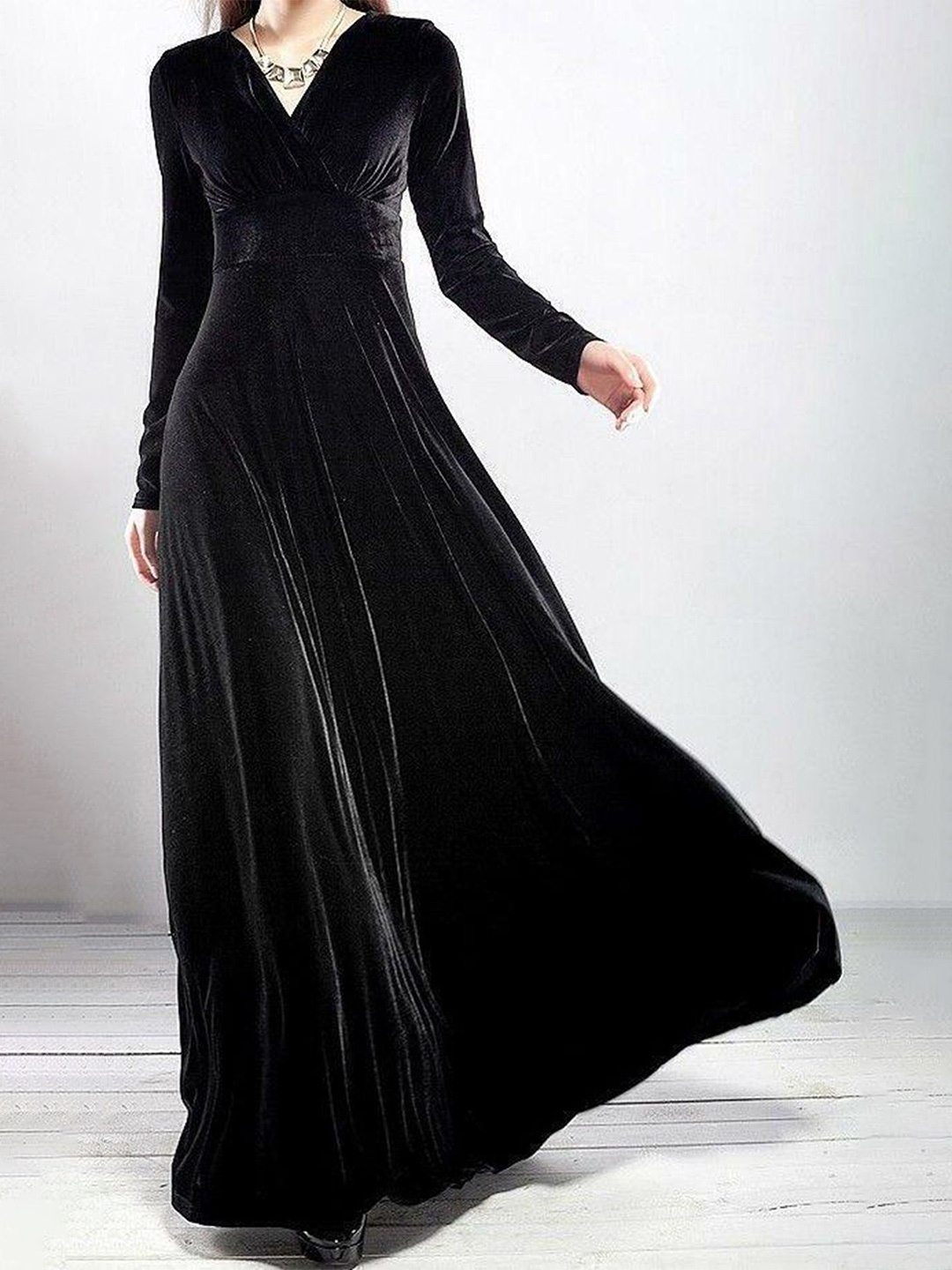 

WESTCHIC Women Velvet Wrap Maxi Dress, Black