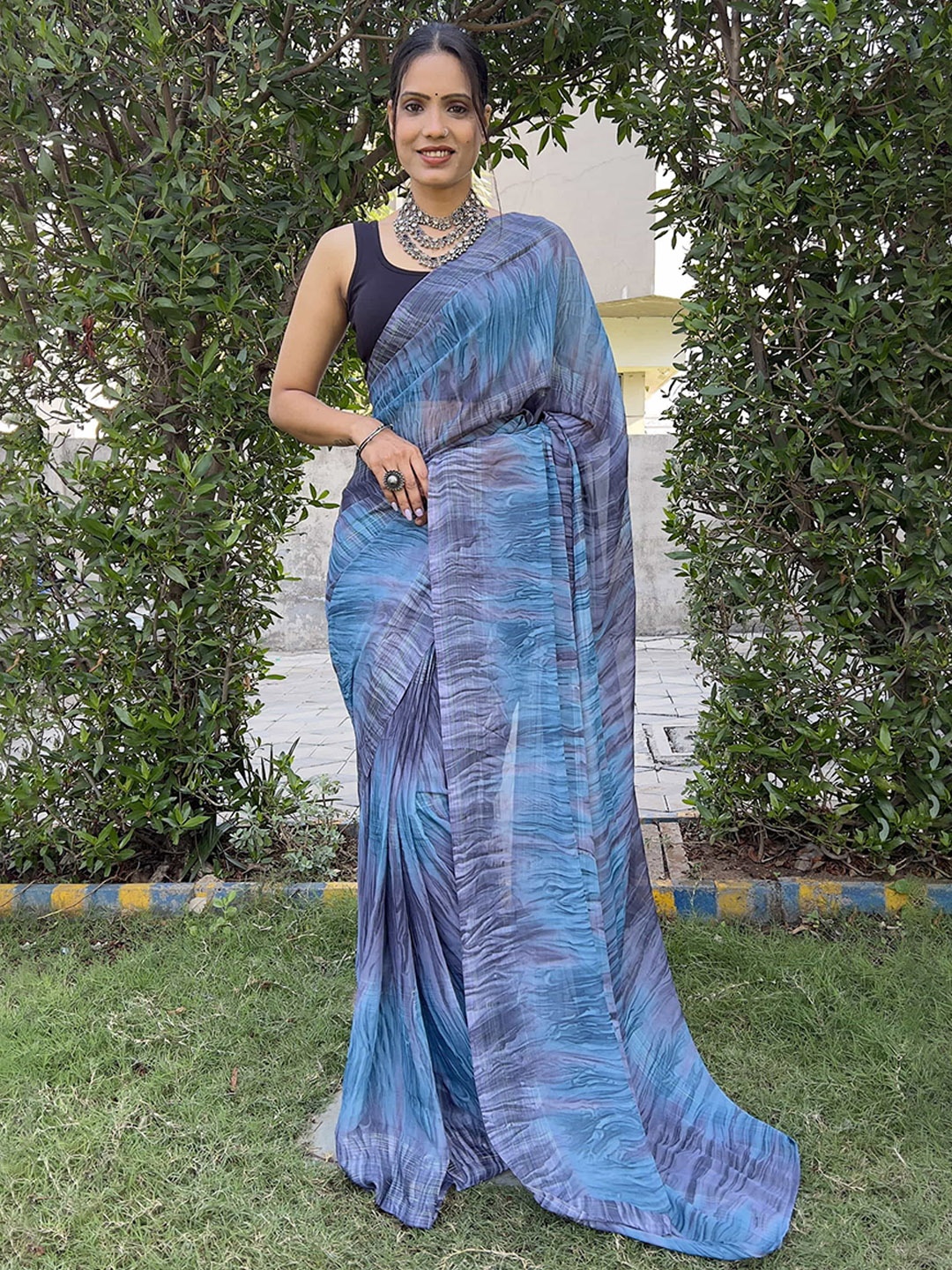 

DIVASTRI Leheriya Ready to Wear Jamdani Saree, Blue