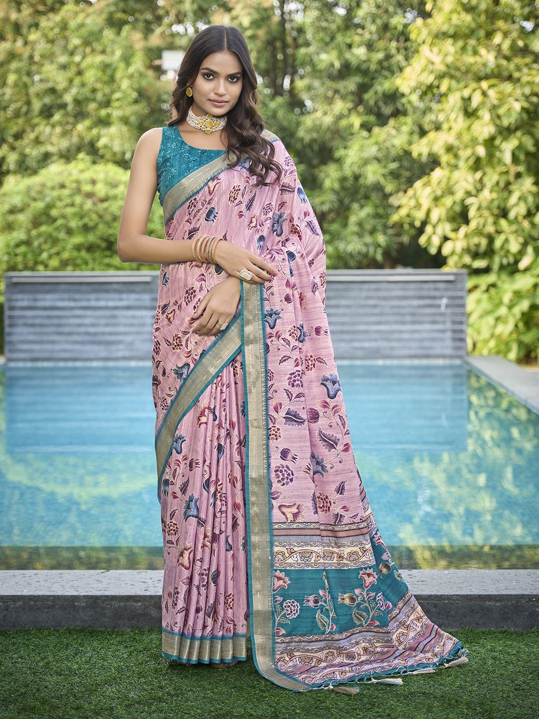 

Mitera Floral Printed Zari Pure Silk Saree, Pink