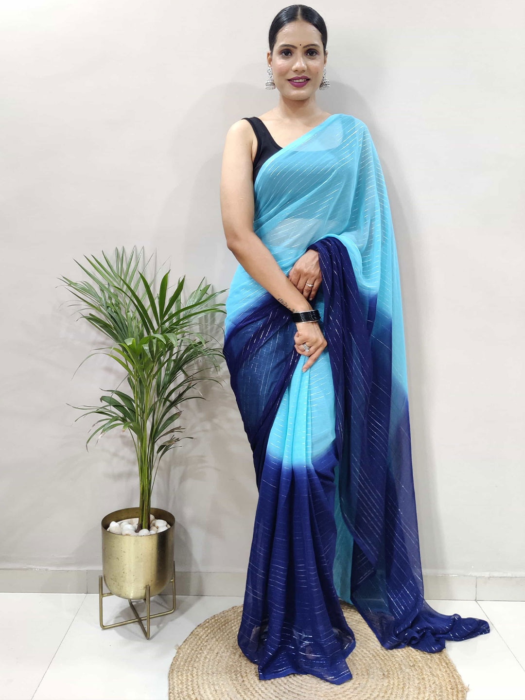 

DIVASTRI Leheriya Pure Chiffon Ready to Wear Jamdani Saree, Blue