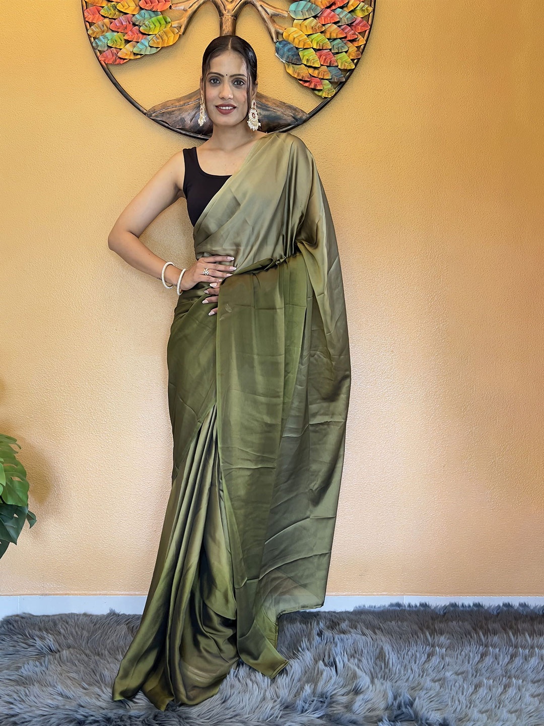 

DIVASTRI Pure Chiffon Ready to Wear Saree, Green