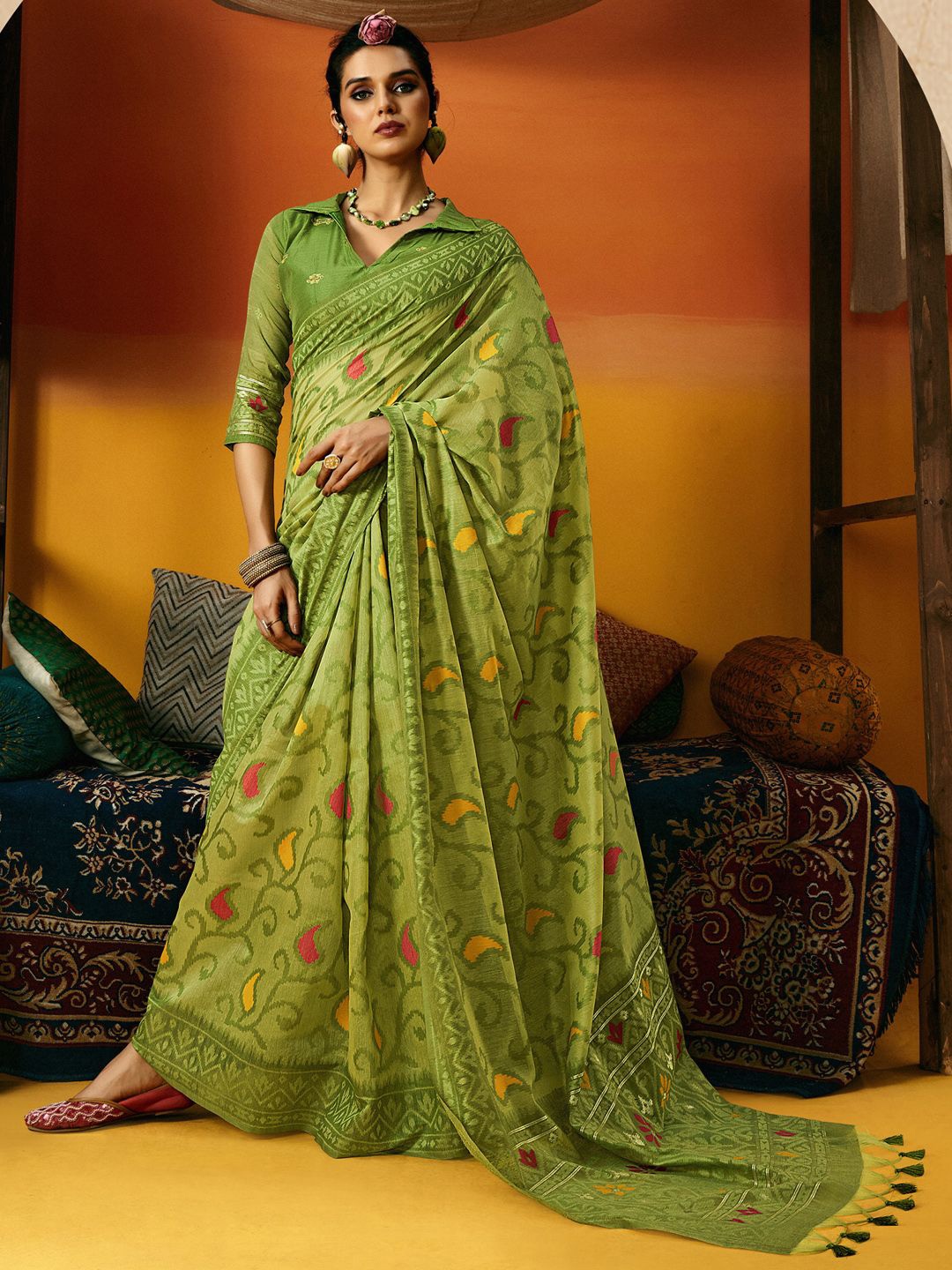 

Mitera Paisley Printed Ikat Saree, Green