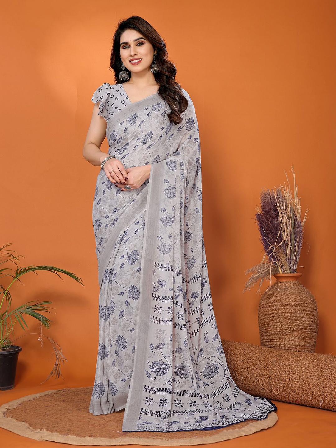 

Moda Rapido Floral Printed Saree, Grey