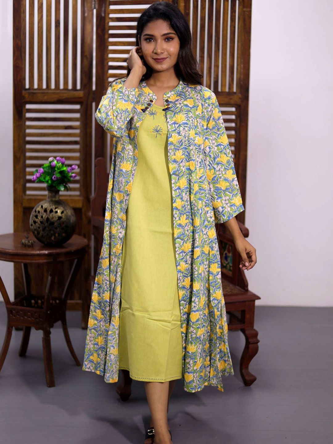 

Avishya Women Cotton Floral Printed Mandarin Collar A-Line Midi Dress, Green