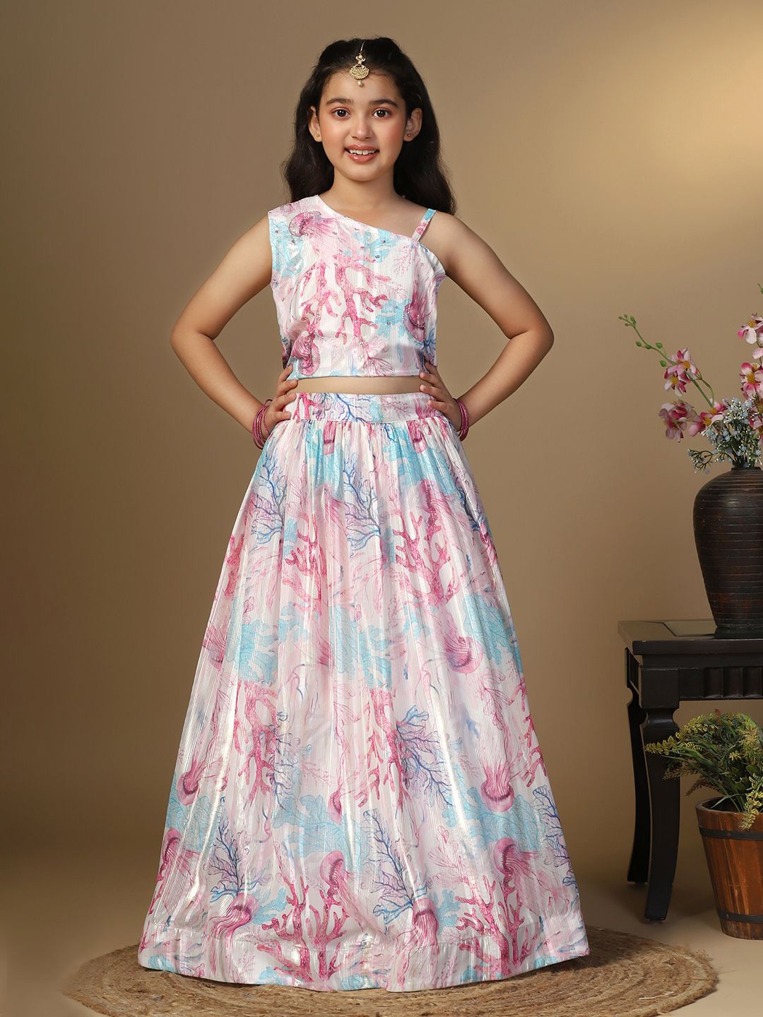 

FASHION DREAM Girls Abstract Printed Sequinned Ready To Wear Lehenga & Choli, White