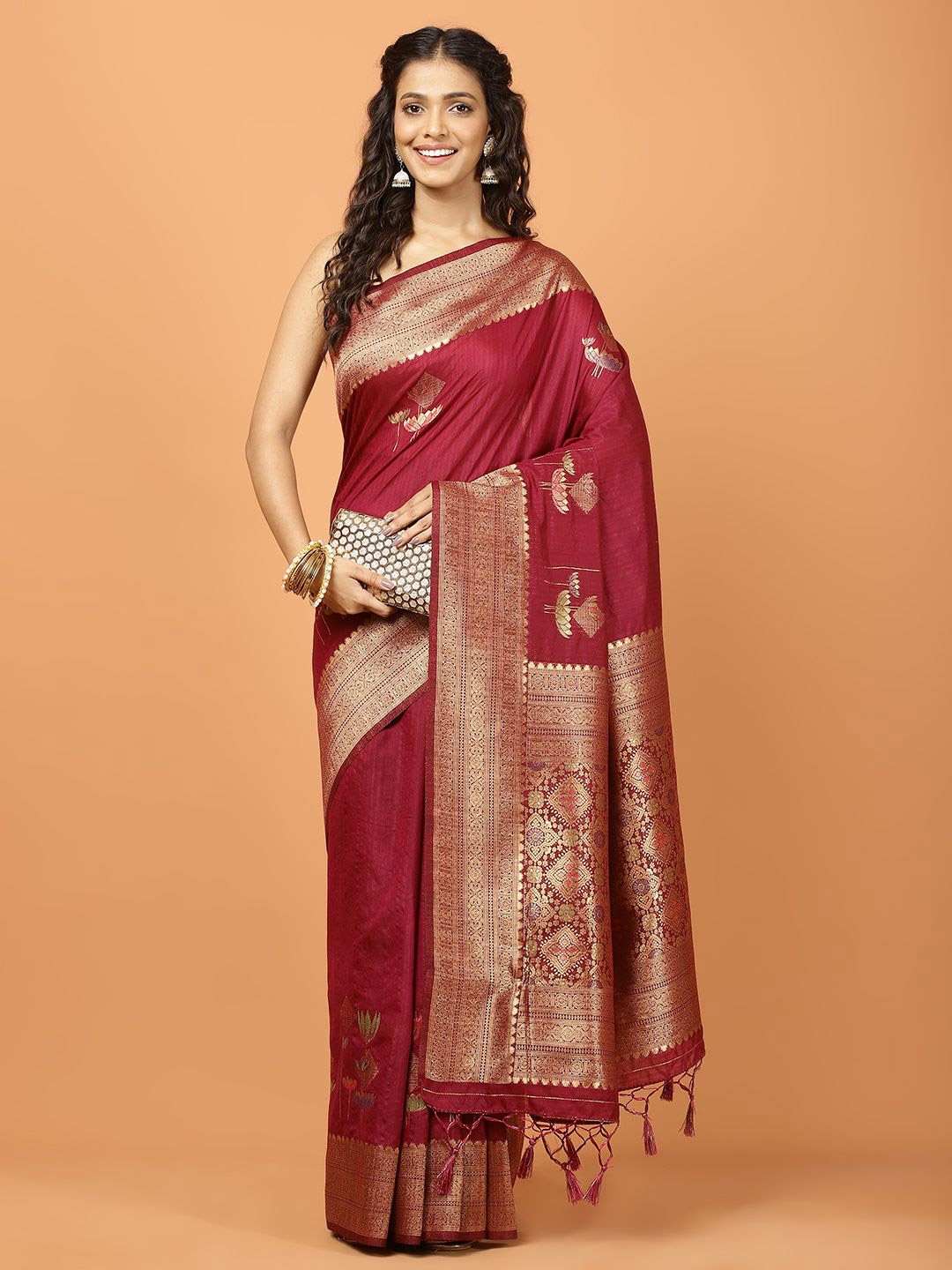 

Meena Bazaar Floral Woven Design Saree With Blouse Piece, Burgundy