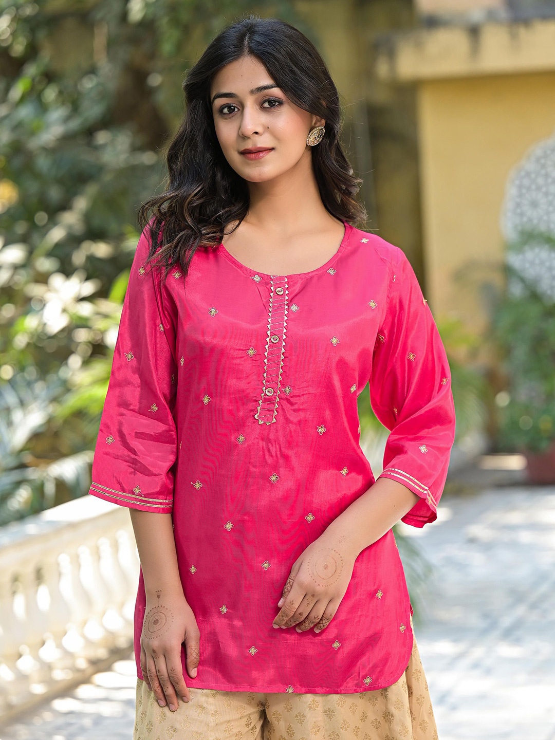 

Juniper Embroidered Round Neck Tunic, Fuchsia