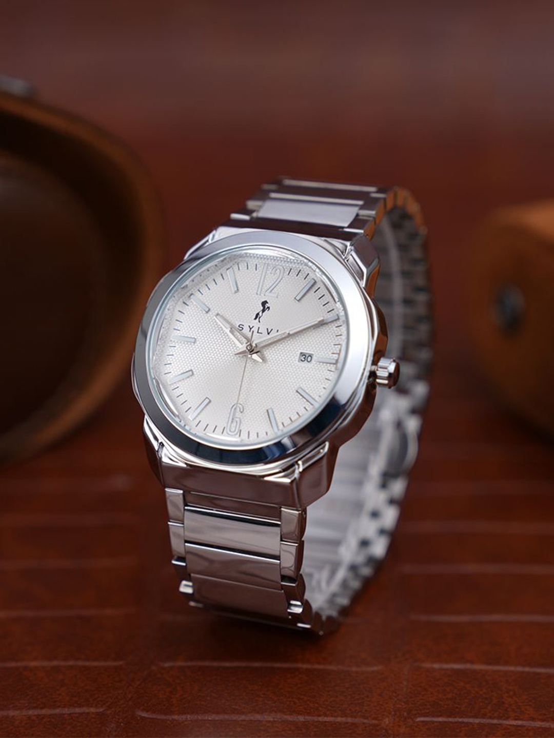 

Sylvi Men Patterned Dial & Stainless Steel Straps Multi Function Watch ELY-White-silver